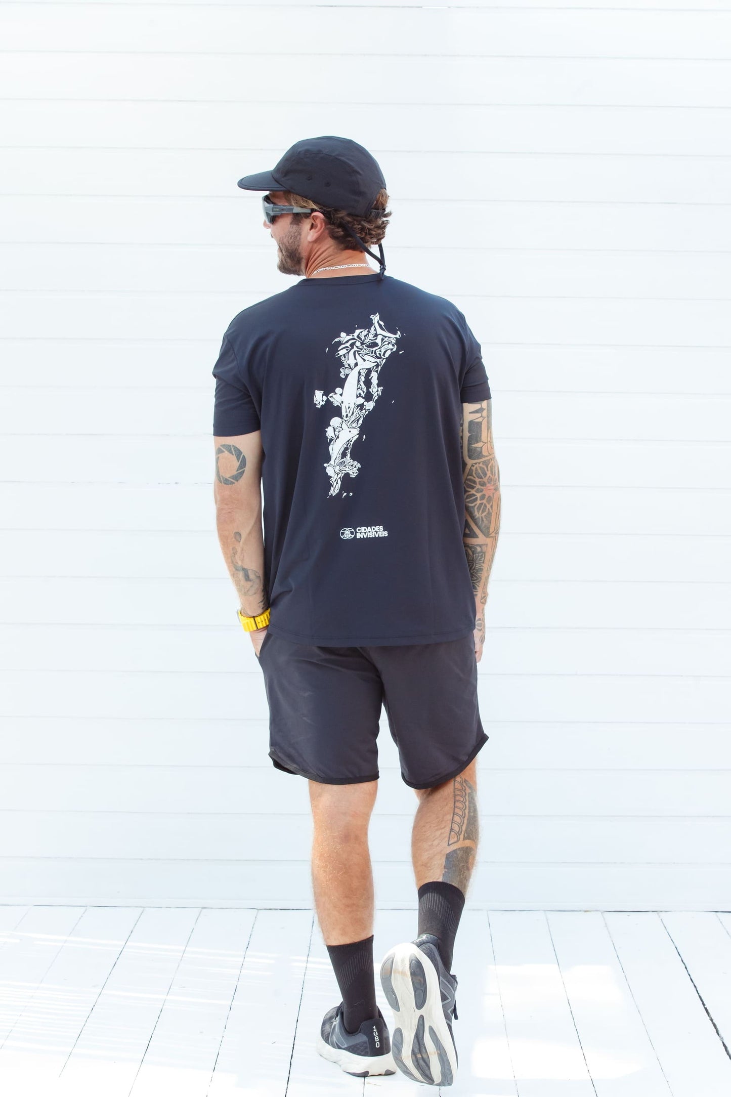 Short Esportivo Preto com estampa branca - Coleção Floripa
