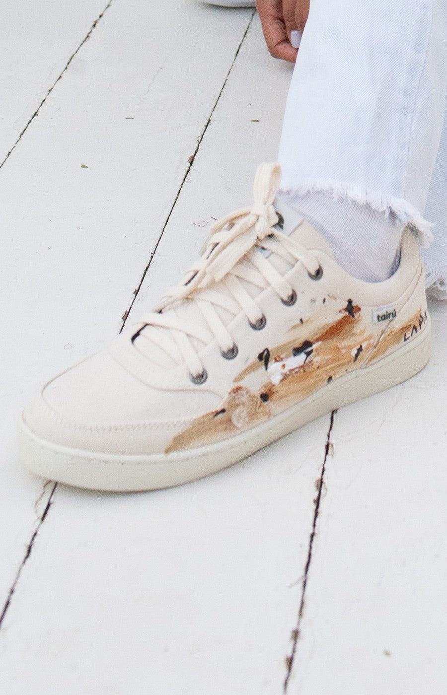 Tênis Collab Cidades Invisíveis + Tairú