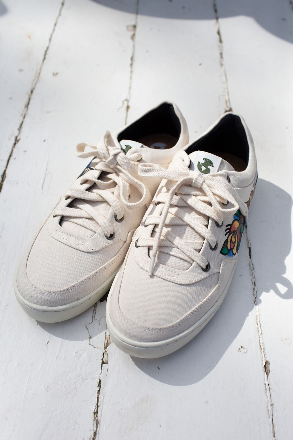 Tênis Collab Cidades Invisíveis + Tairú