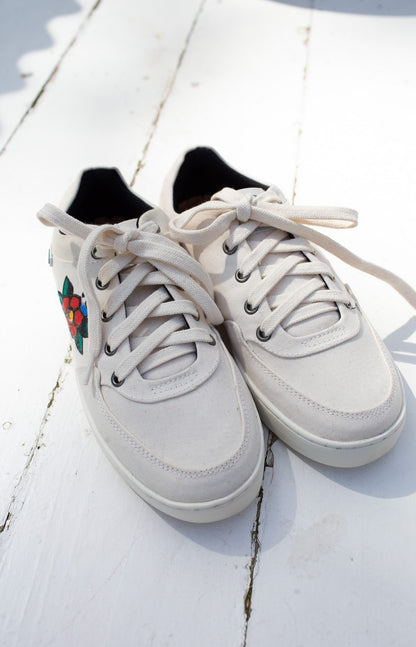 Tênis Collab Cidades Invisíveis + Tairú