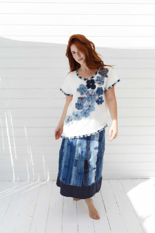 Camiseta Bordada Flower Power