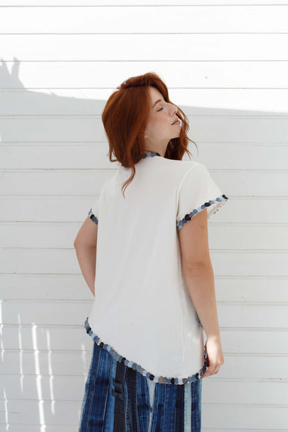 Camiseta Bordada Flower Power