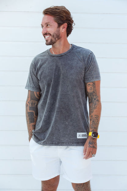 Camiseta Preta Marmorizada Guarapuvu