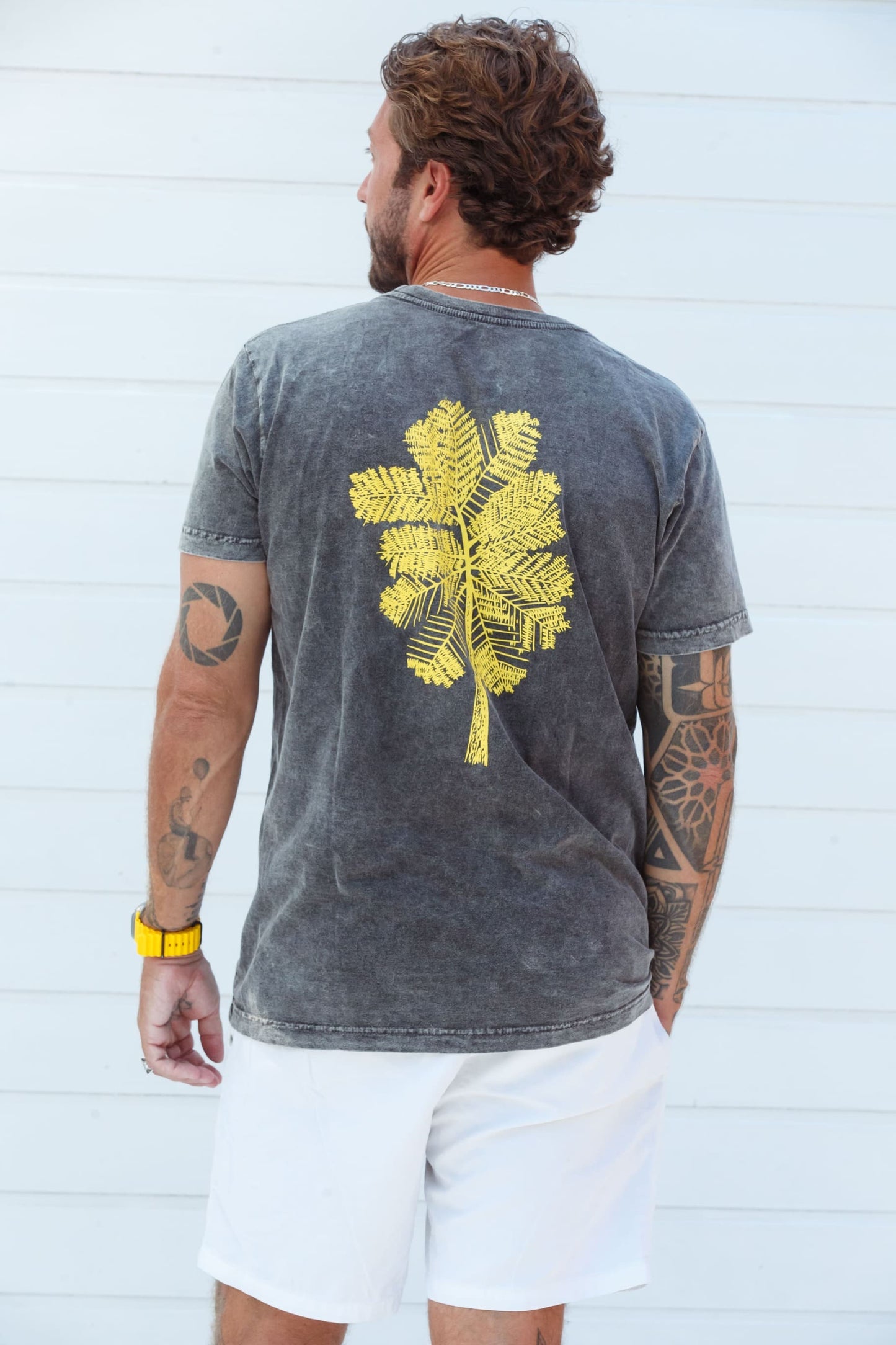 Camiseta Preta Marmorizada Guarapuvu
