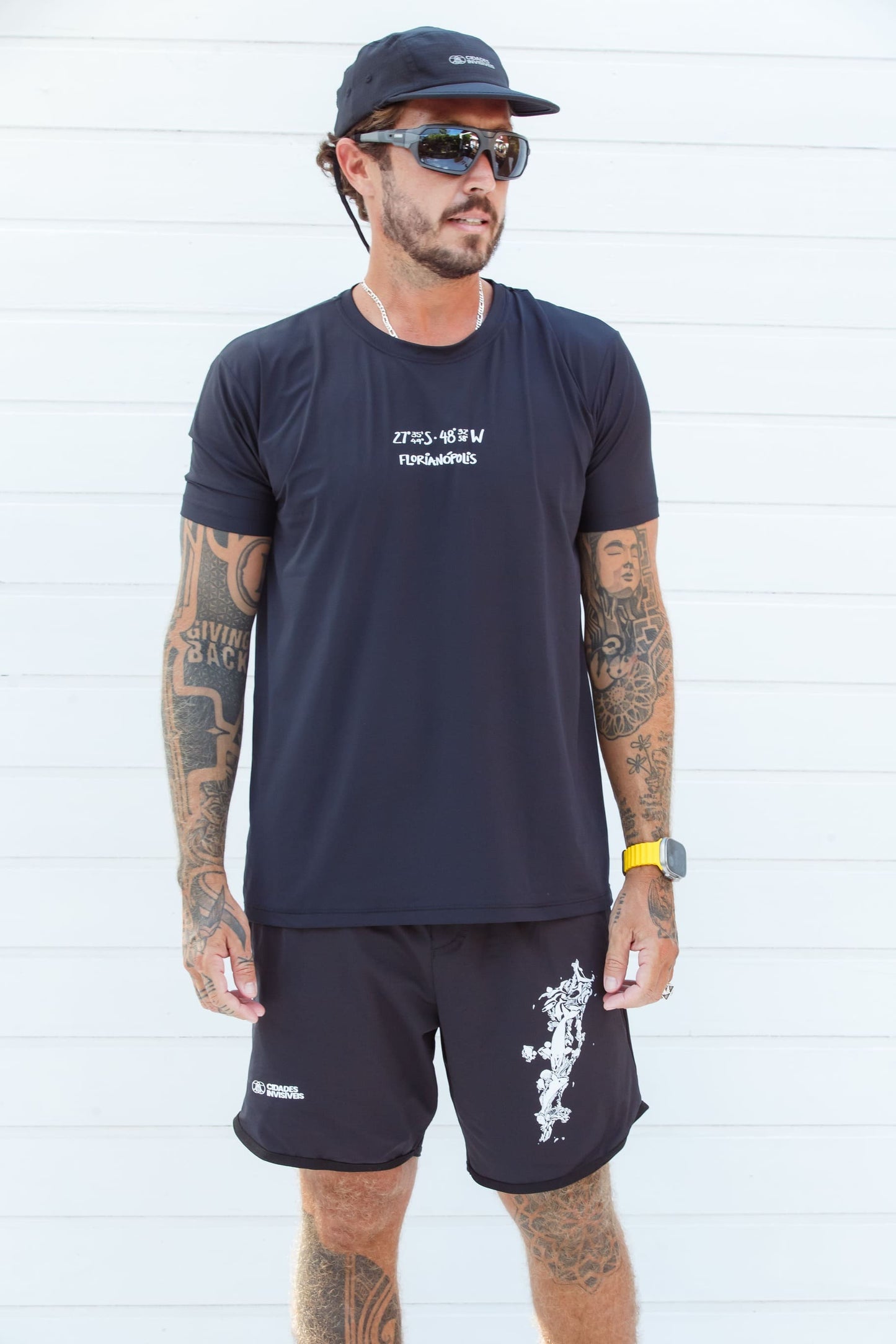 Short Esportivo Preto com estampa branca - Coleção Floripa