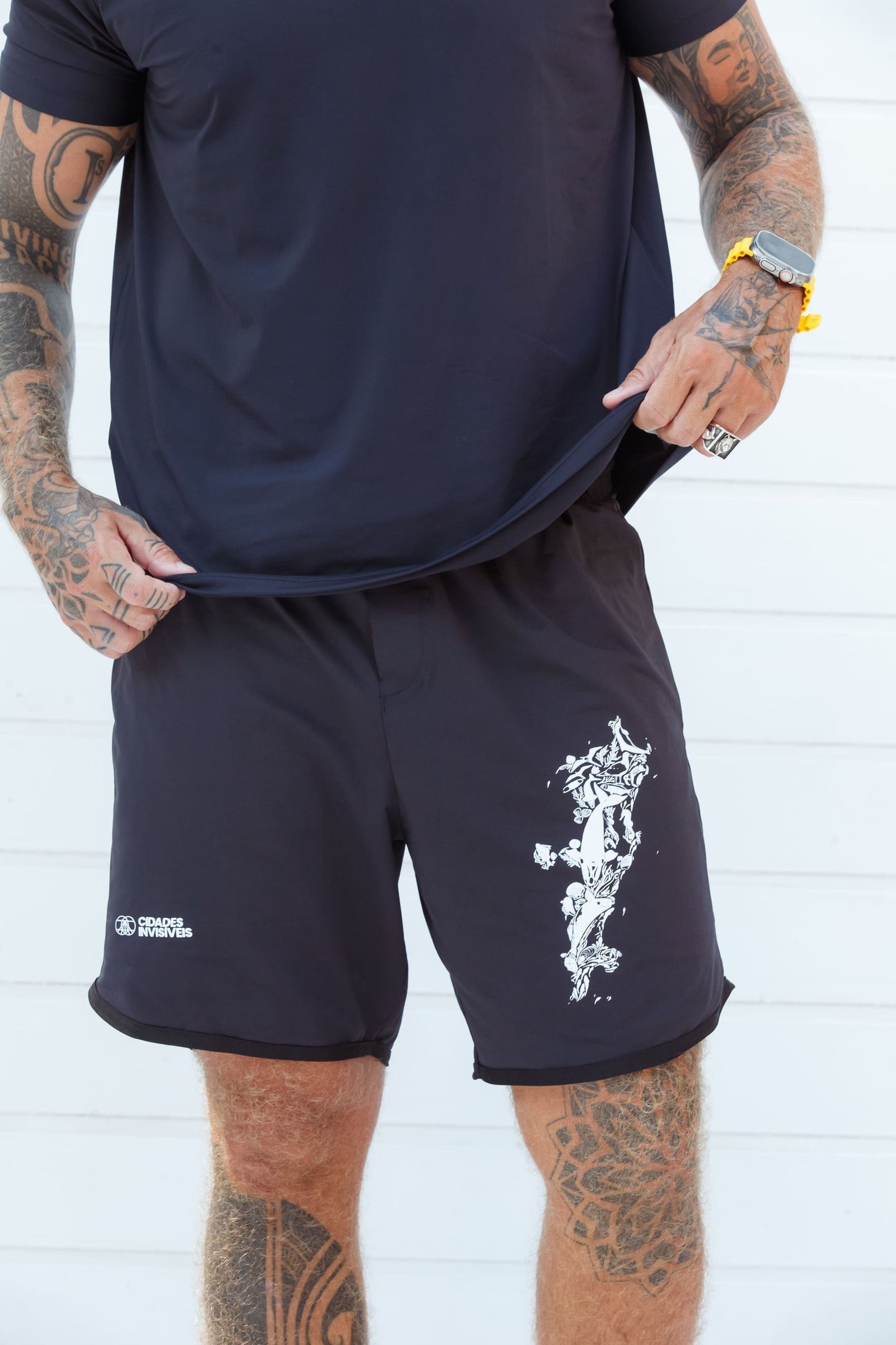 Short Esportivo Preto com estampa branca - Coleção Floripa