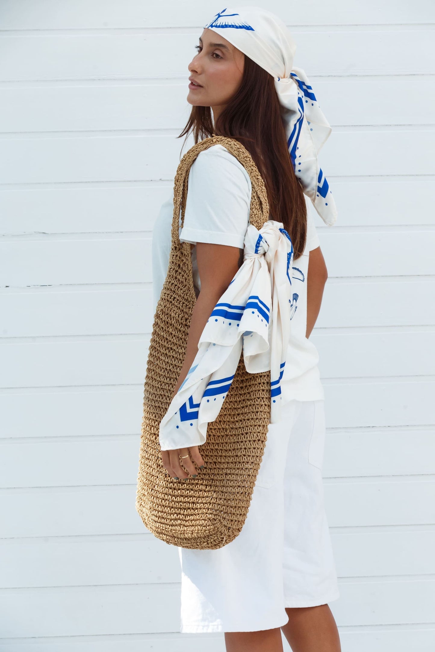 Lenço Off White com Azul – Martim-pescador